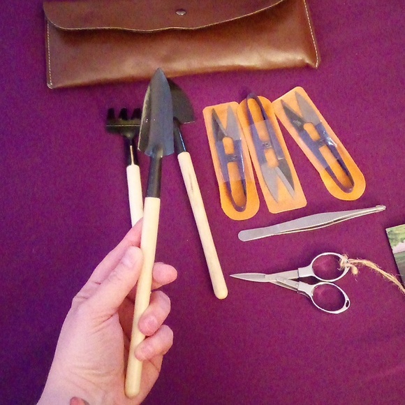 (2 for $30) Garden Pruning Tools. - Picture 7 of 8